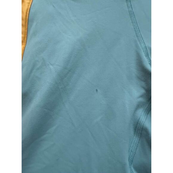 BUNDLE Under Armour Women’s Medium Workout Clothes - Picture 8 of 10